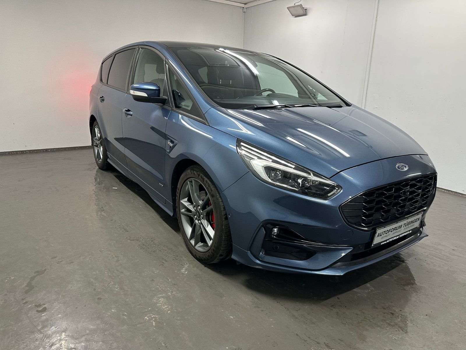 Fahrzeugabbildung Ford S-Max 2.0 EcoBst. ST-Line 7-Sitzer*AHK*SDH*PANO*