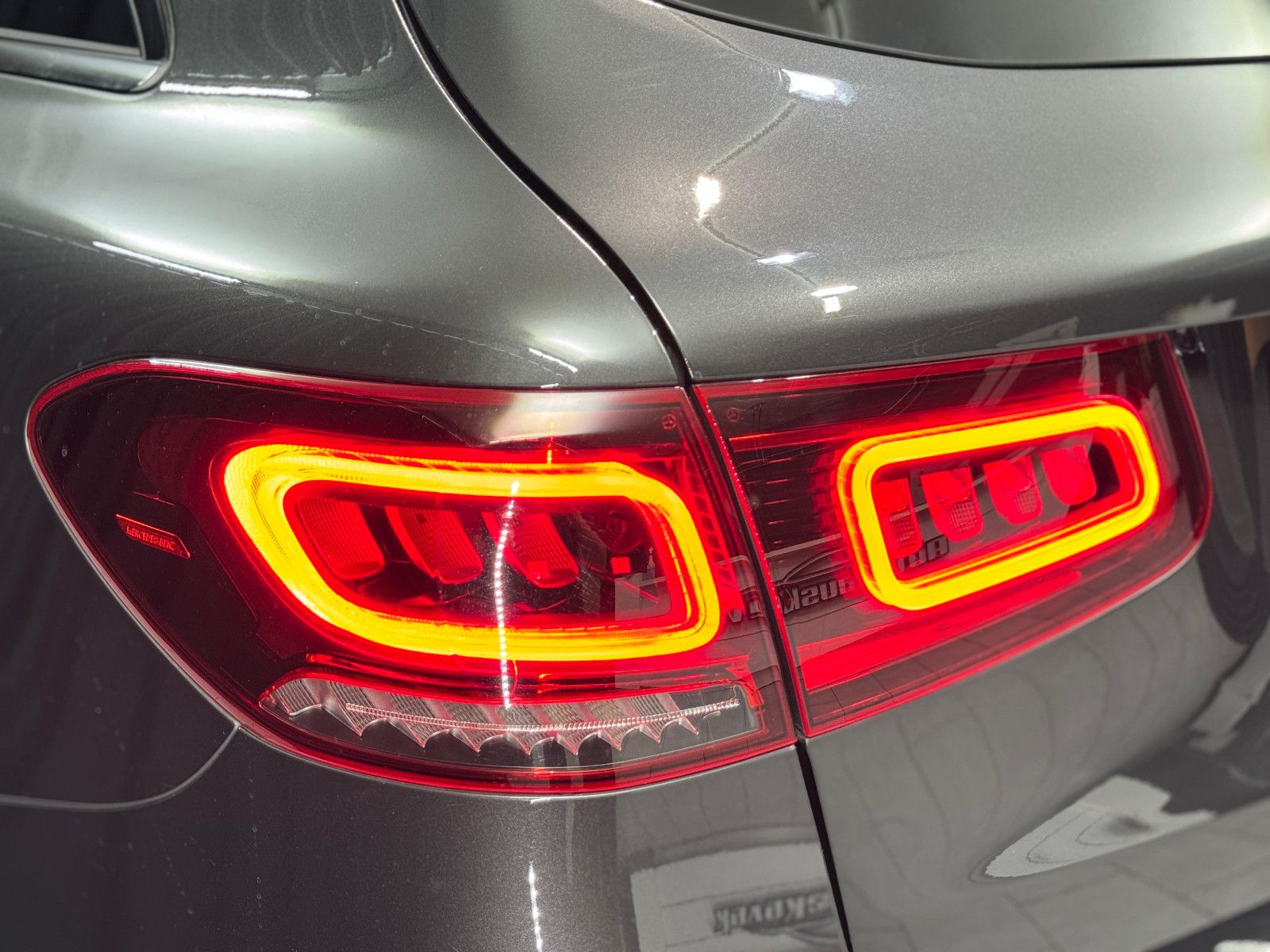 Fahrzeugabbildung Mercedes-Benz GLC 400 d 4Matic|AMG-LINE|AHK|STANDHEIZUNG|