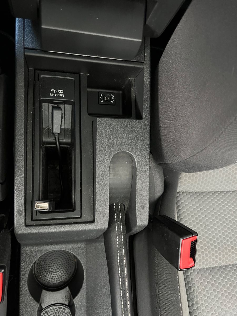 Fahrzeugabbildung Volkswagen Touran 1.4TSI CrossTouran * 7.Sitzer*PANO*KAMERA