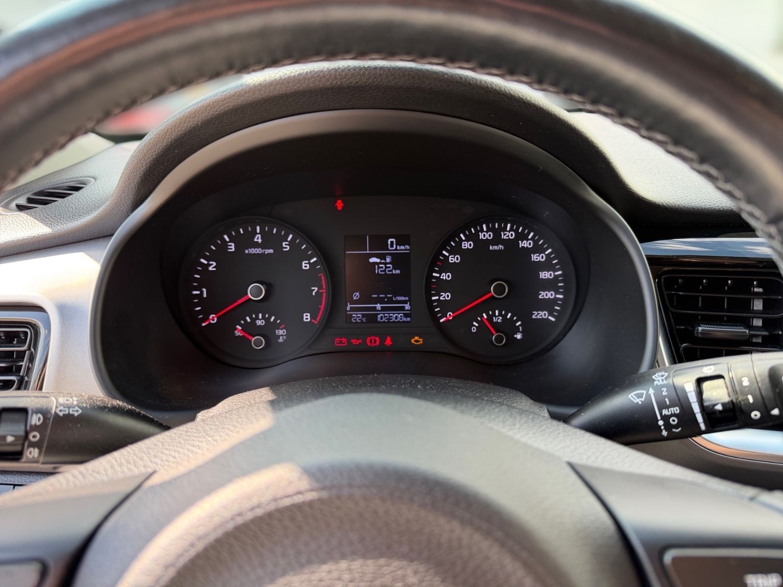 Fahrzeugabbildung Kia Stonic 1.0 T-GDI 120 Vision Navi 2