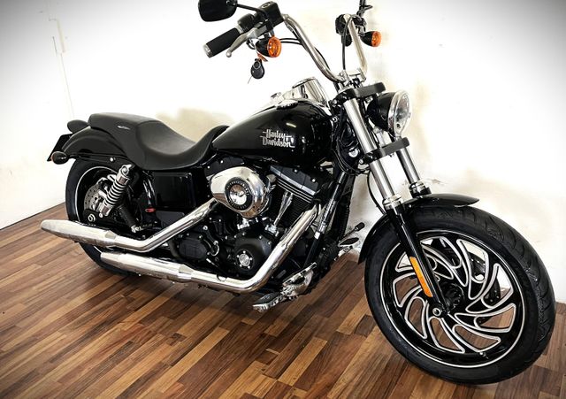 Harley-Davidson Dyna Street Bob Special