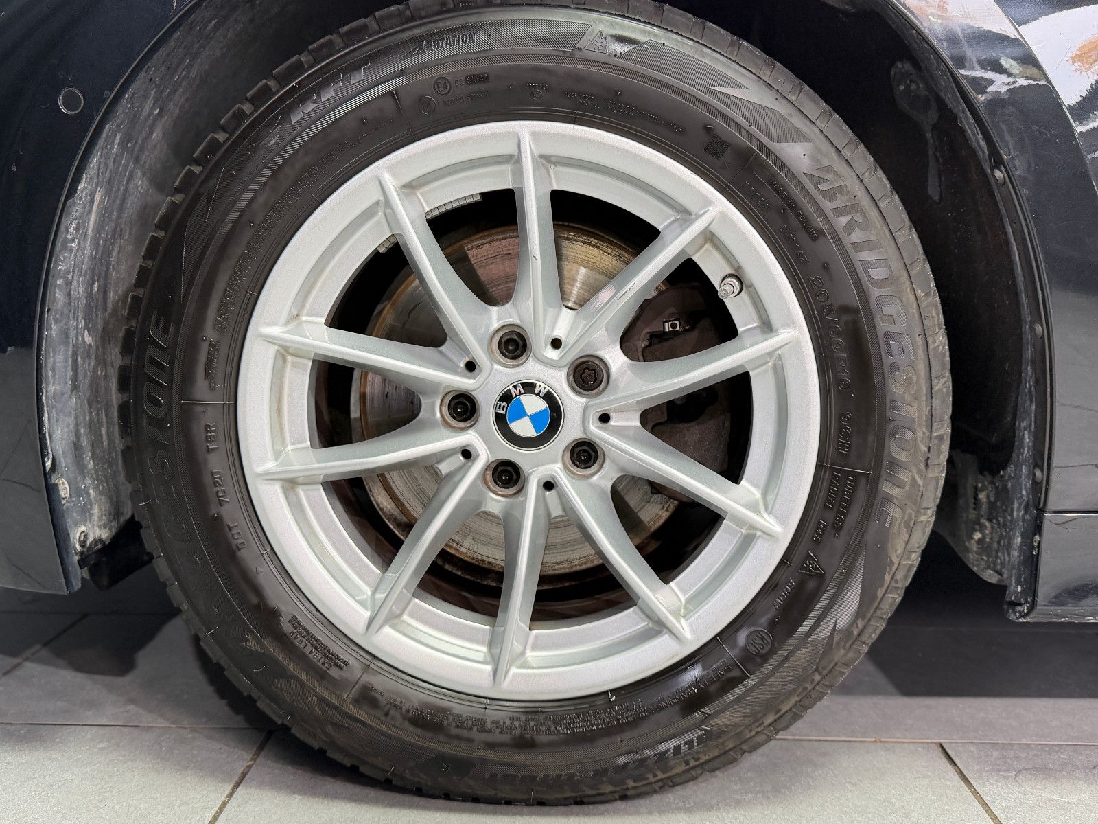Fahrzeugabbildung BMW 320i Touring M Sport|HIFI|RF-CAM|ACC