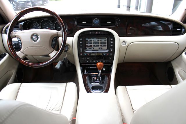 Jaguar XJ V8 Super/ 2. HAND/ DE/ SCHIEBEDACH/ SITZHZG.
