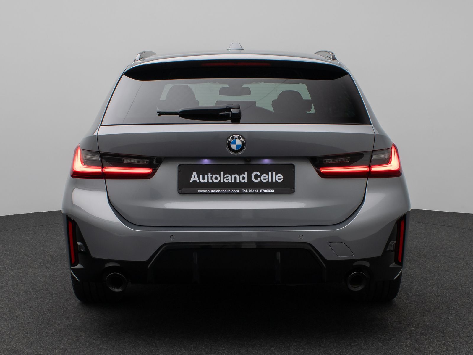 Fahrzeugabbildung BMW 330i xD M Sport Kamera HUD DAB HiFi Parks 19Zoll