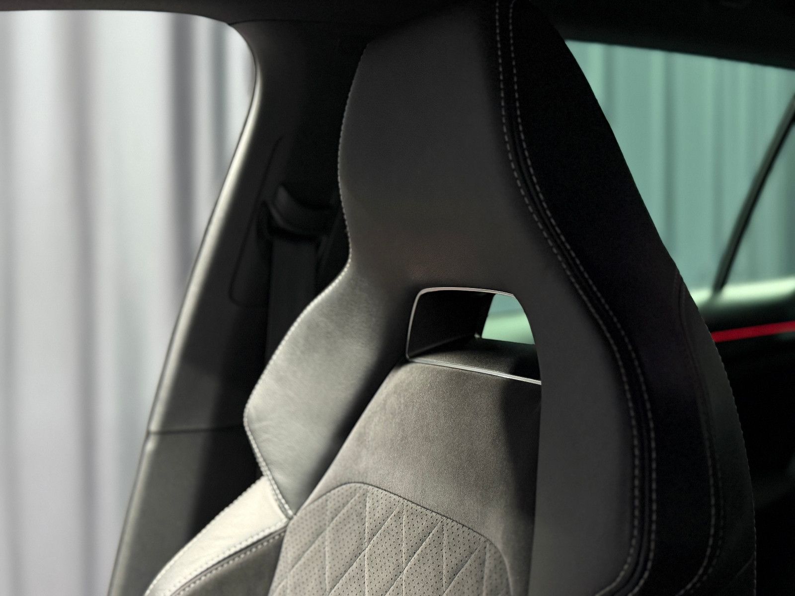 Fahrzeugabbildung SKODA Kodiaq Sportline 4x4 |7-SITZER|AHK|CANTON|NARDO