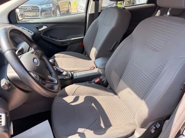 Ford Focus - 10