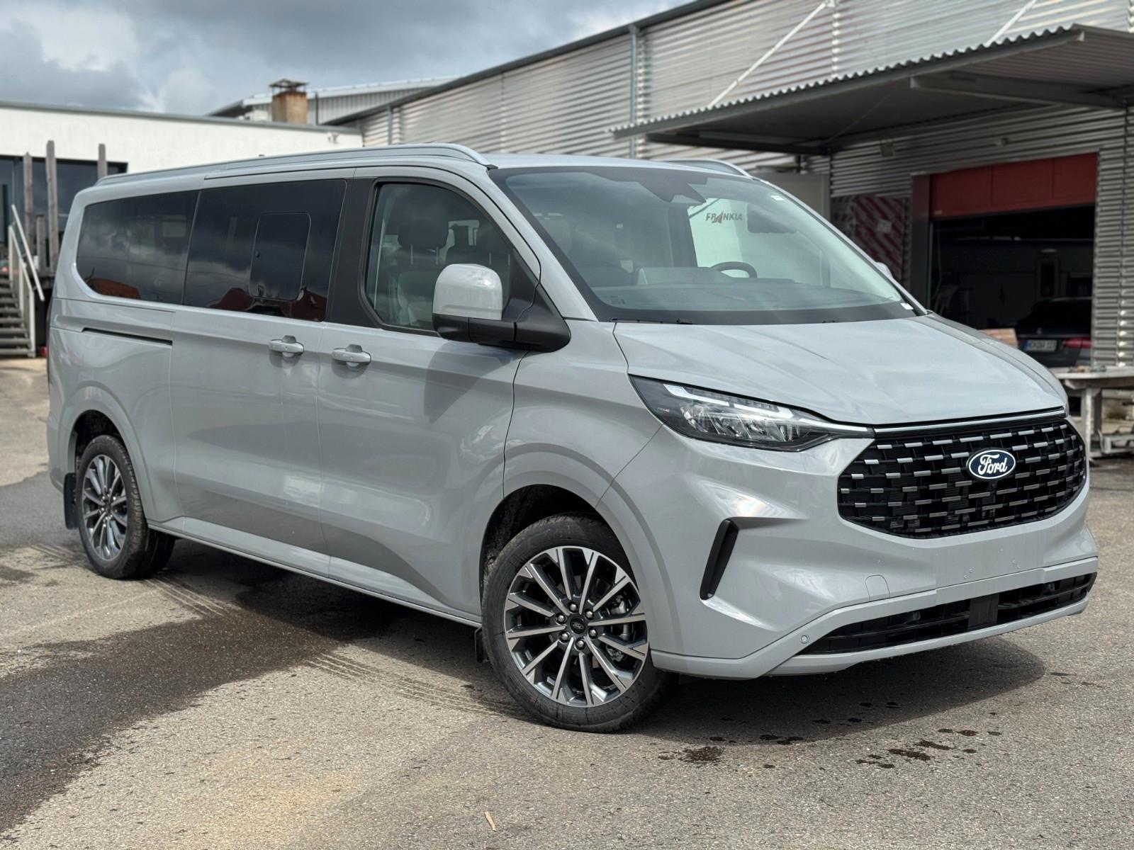 Ford Tourneo Custom L2 9-Sitzer/Titanium/Mobile-Offic