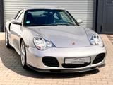 Porsche 996 911 Turbo Coupé - Porsche 996: Turbo