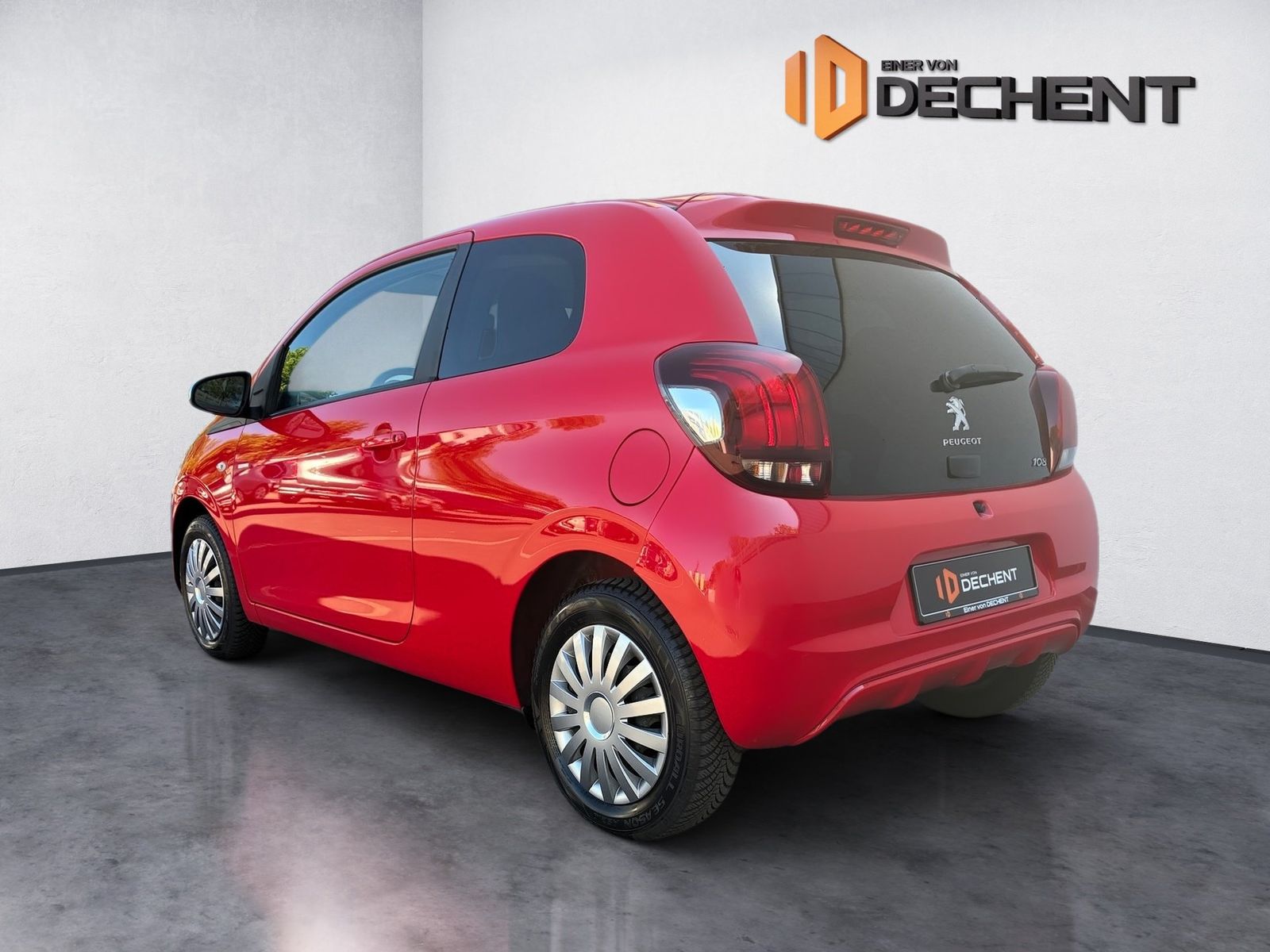 Fahrzeugabbildung Peugeot 108 1.0 VTi Style Klima,Radio,Allwetterreifen