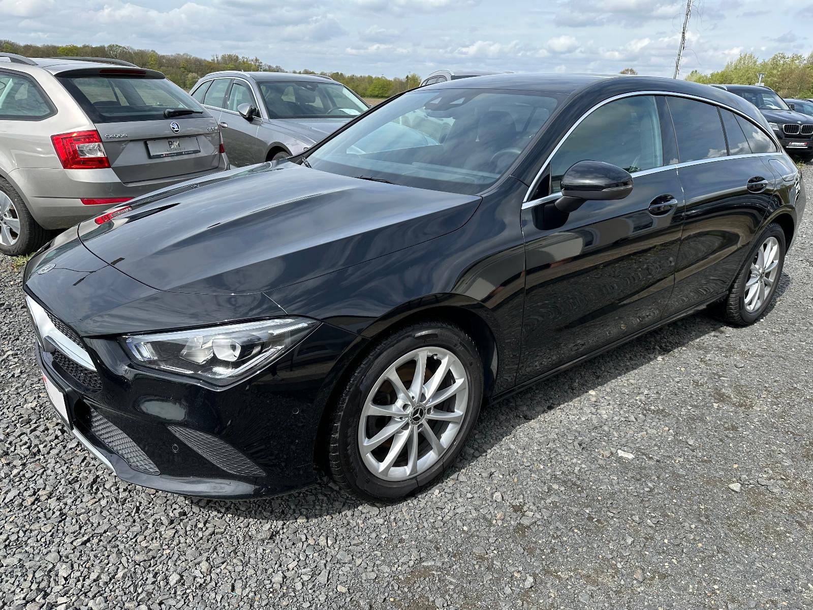 Mercedes-Benz CLA Shooting Brake 200 d*TEILLEDER*NAVI*Head-up