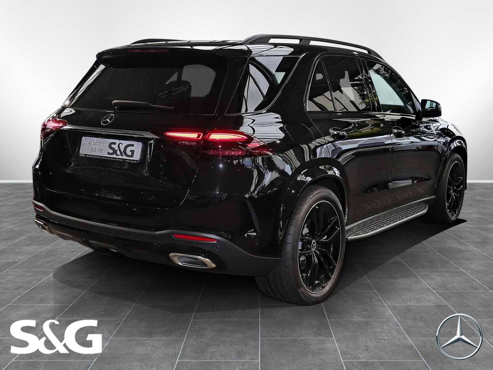 Mercedes-Benz GLE 580 4M AMG V8 Multikontursit Distro AHK Pano foto 2
