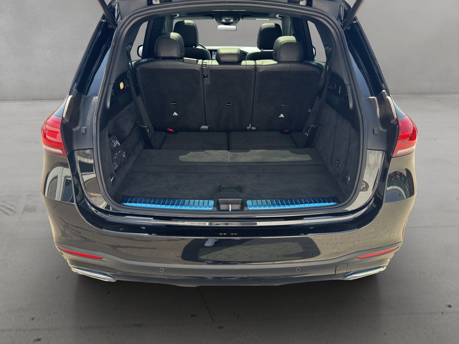 Fahrzeugabbildung Mercedes-Benz GLE400d AMG Pano AIRMATIC Standh AHK 7-Sitz Memo
