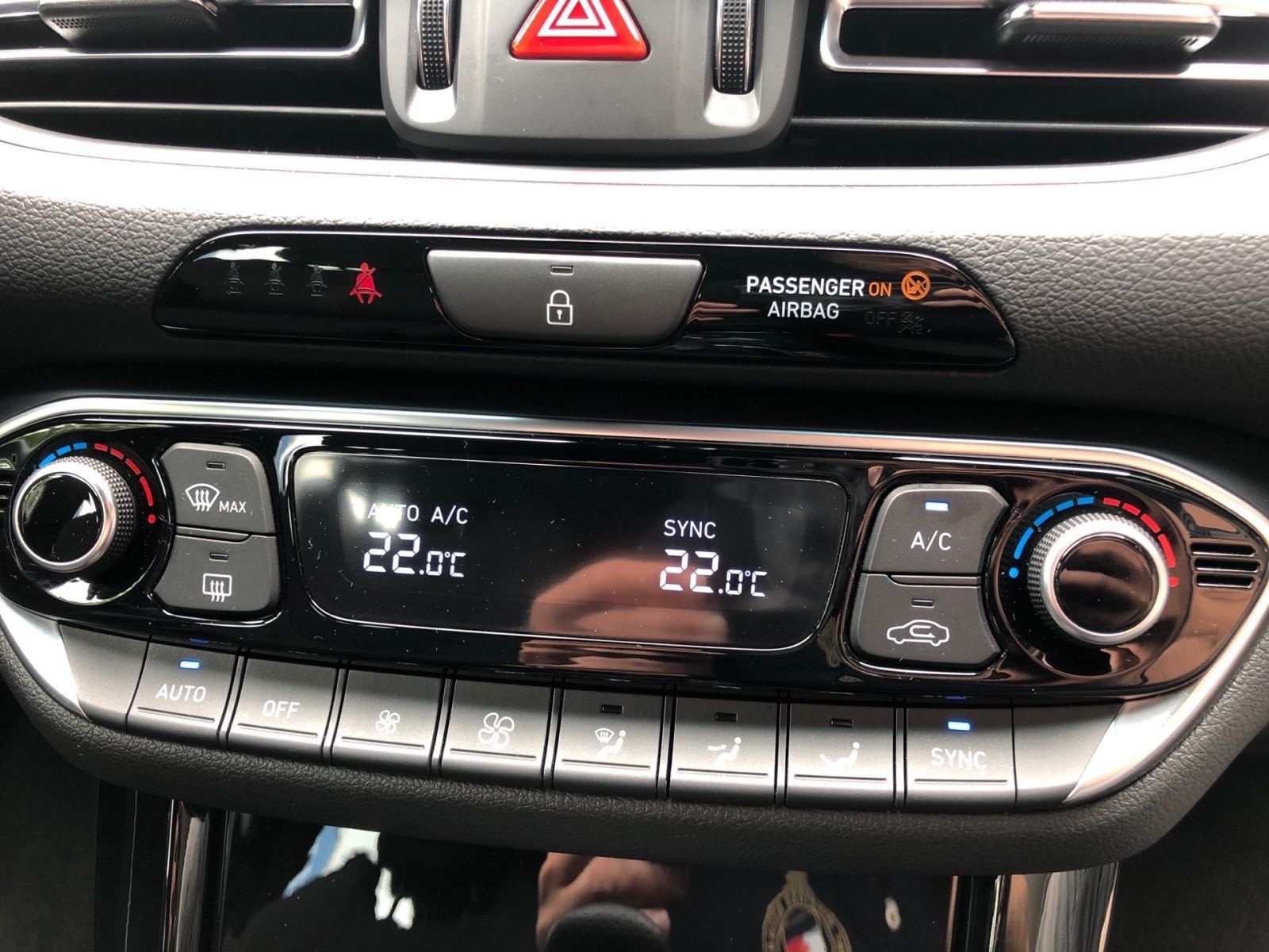 Fahrzeugabbildung Hyundai i30 1.5 T-GDI 7-DCT N Line Mild-Hybrid Navi LED