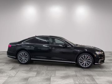 Audi A8 - 5