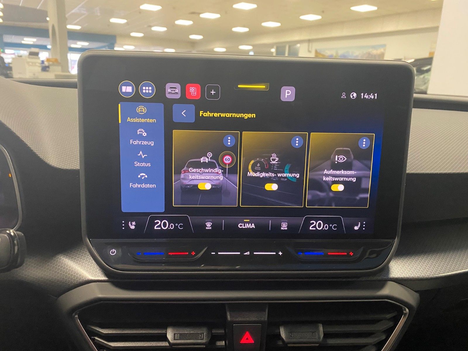 Fahrzeugabbildung SEAT Leon 1.5 TSI STYLE+R Kamera+ACC+3 Zonen KLIMA+BC