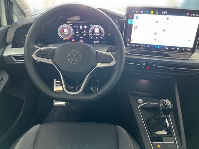 Fahrzeugabbildung Volkswagen Golf 1.5 TSI GOAL NAVI STANDHEIZUNG KAMERA