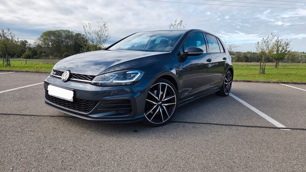 Image of Volkswagen Golf