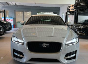 Jaguar XF - 5