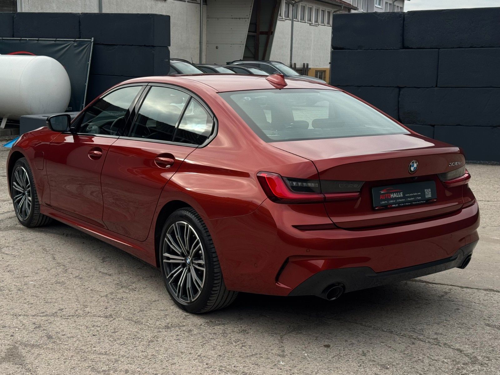 Fahrzeugabbildung BMW 330e M Sport Akustik Laser DrProf. 360° H&K HuD