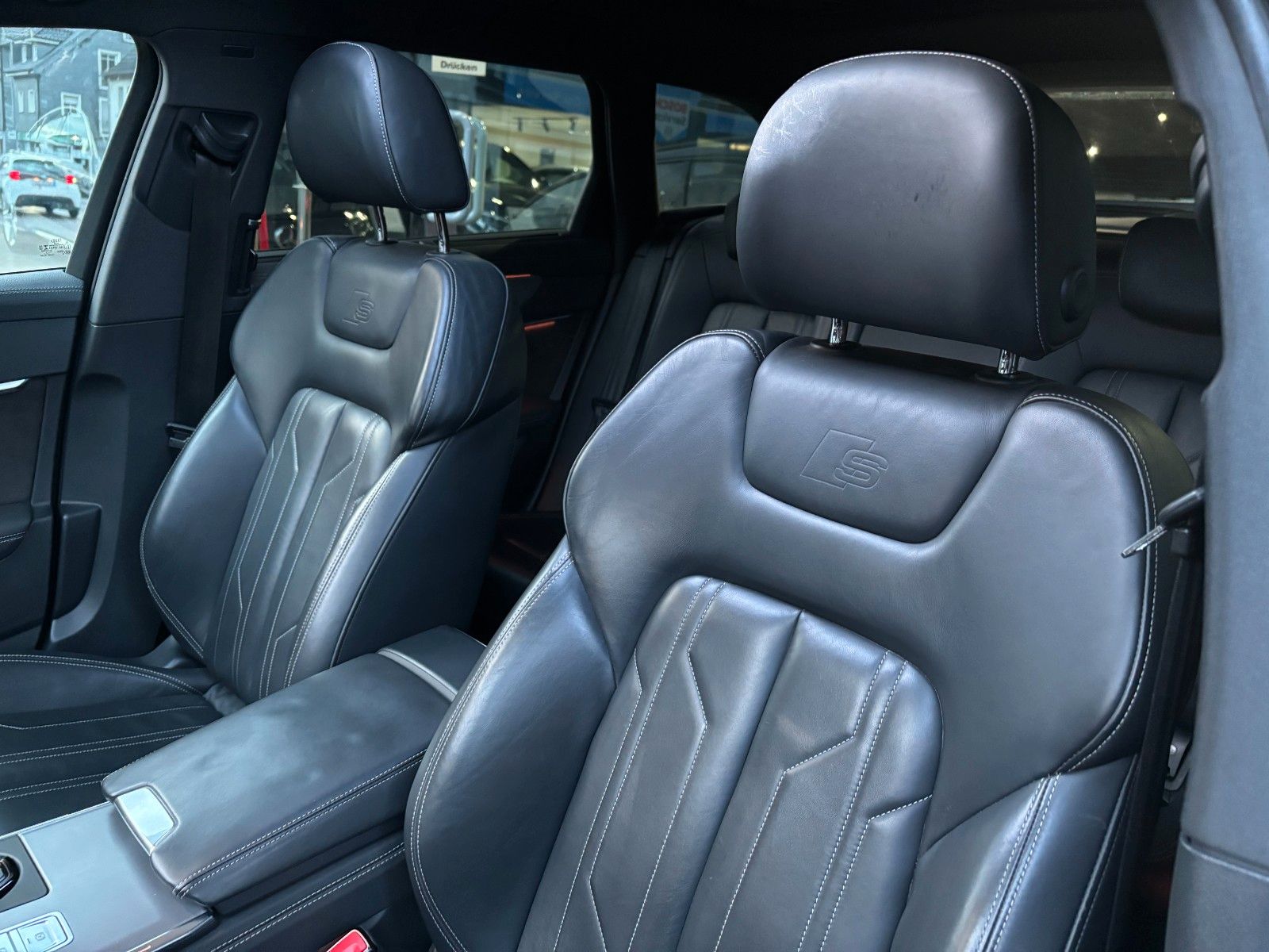 Fahrzeugabbildung Audi A6 Avant 50 TDI *S-Line*Pano*HUD*B&O*Kamera