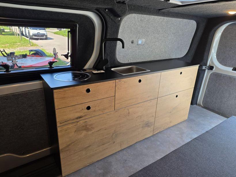 Maxus eDeliver 7 4x4 L2H1 88 kwH Bett Küche ......