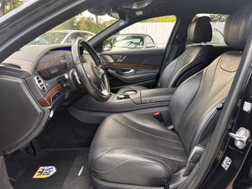 Mercedes S 560 - 11
