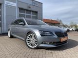 Skoda Superb Combi L&K 4x4 Pano+AHK+Virtual+Fronthzg - Skoda Superb: Grau