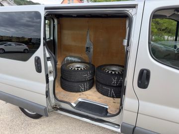 Opel Vivaro - 9