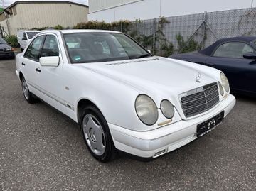 Mercedes E 280 - 9