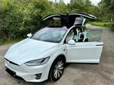 Tesla Model X Long Range Premium-UpgradepaketAutopilot