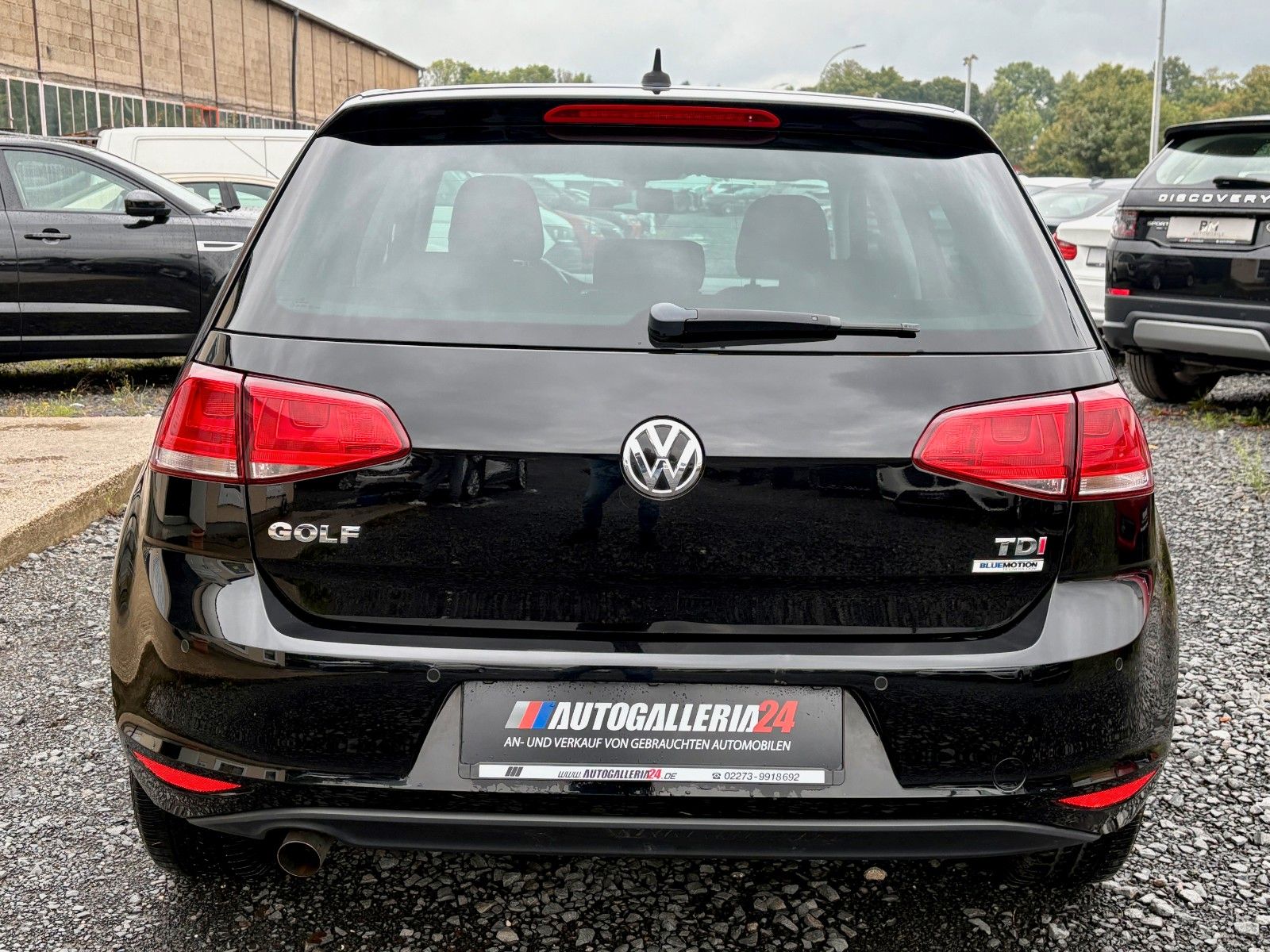 Fahrzeugabbildung Volkswagen Golf VII 1.6 TDI Lim. Lounge Navi Klima 2.HAND