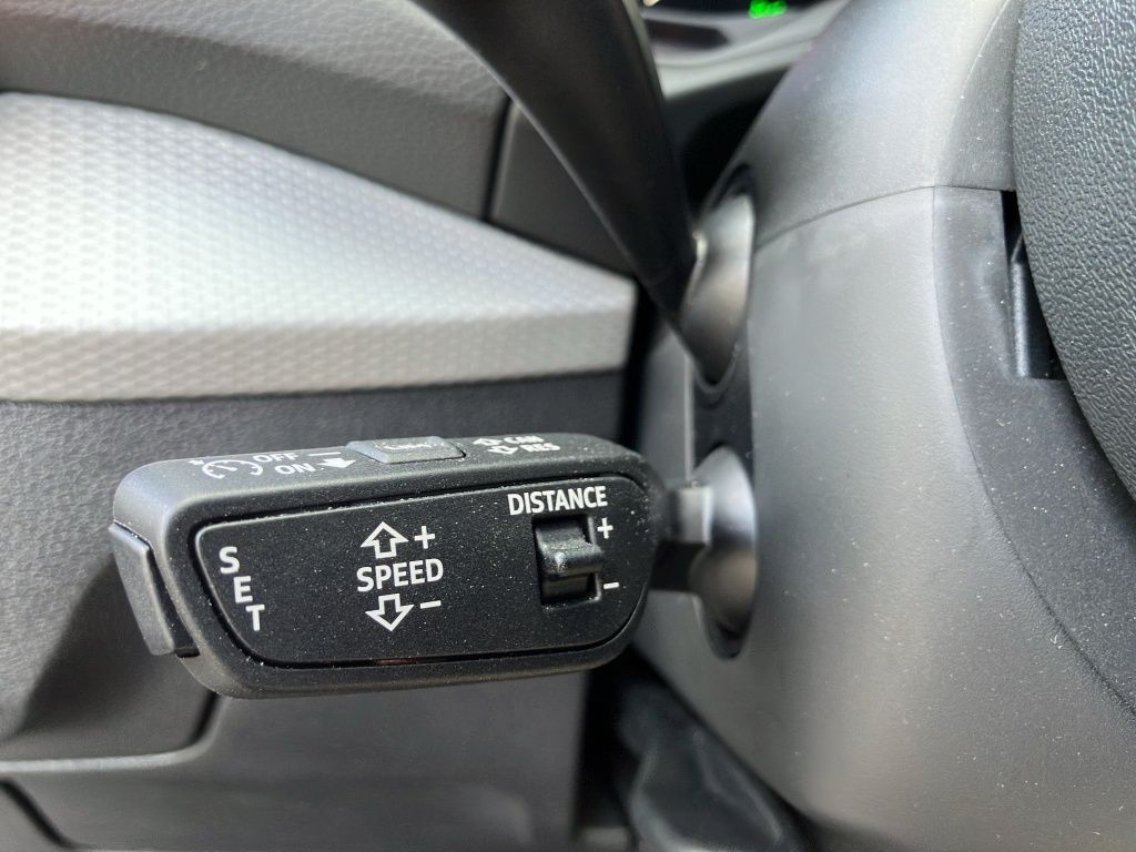 Fahrzeugabbildung Audi Q2 35 1.5 TFSI S line *MATRIX-LED*KAMERA*ACC*