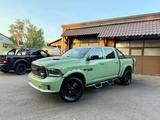 Dodge 5.7*SPORT*AHK*NAVI*LED*OFF-ROAD*BÜGEL*GARANTIE* - Dodge: Grün