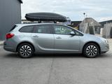 Opel Astra J Sports Tourer Design Edition - Opel Astra aus 2011: Sports Tourer