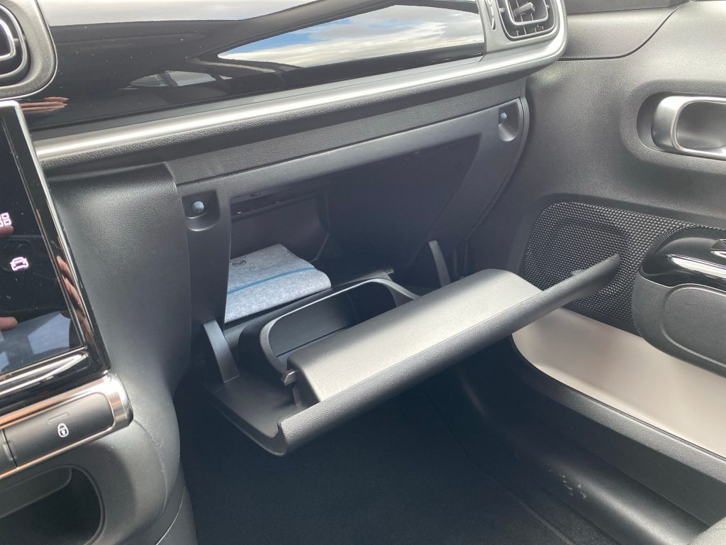 Fahrzeugabbildung Citroën C3 PT 110 S&S *Automatik* MAX *Navi*Rückfahrk*