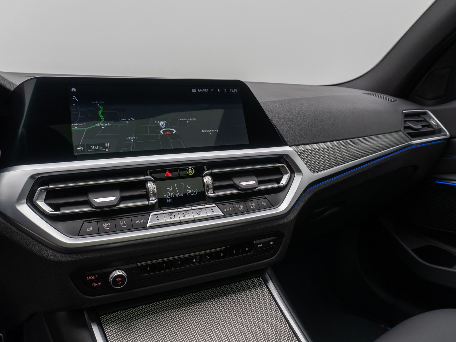 Fahrzeugabbildung BMW 330d xD M Sport DAB Kamera AHK Laser HiFi Komfor