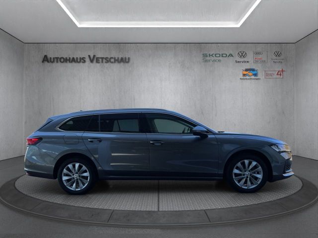 Superb Combi Selection 2.0 TDI DSG Bluetooth LED