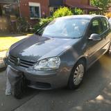Volkswagen Golf 5 mit 1,6 l und 102 PS 1.hand nur 85 tkm - Volkswagen Golf: 102 Ps