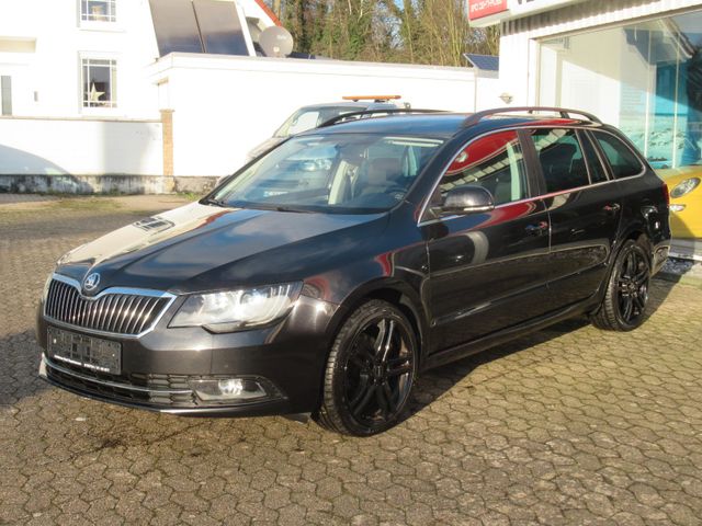 Skoda Superb Combi Exclusive Navi,Xenon,