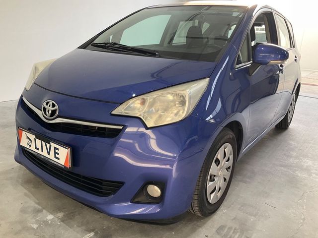 Toyota Verso-S 1,33-l-Dual-VVT Lounge