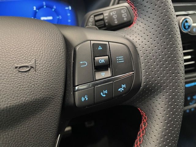 Fahrzeugabbildung Ford Kuga ST-Line X HUD Navi Digitales Cockpit Sounds