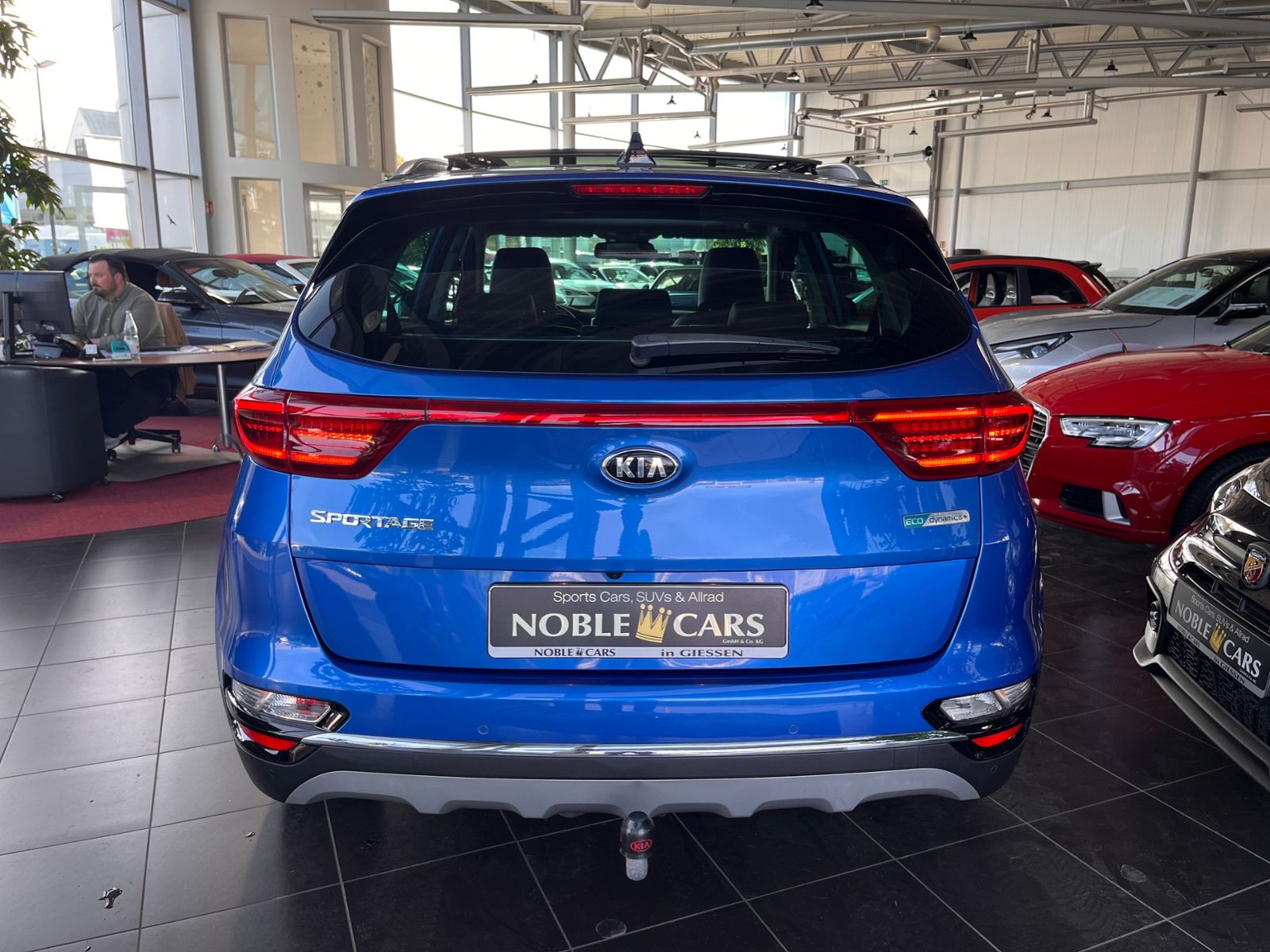 Fahrzeugabbildung Kia Sportage Platinum Edition 4WD AHK LEDER NAV SHZ