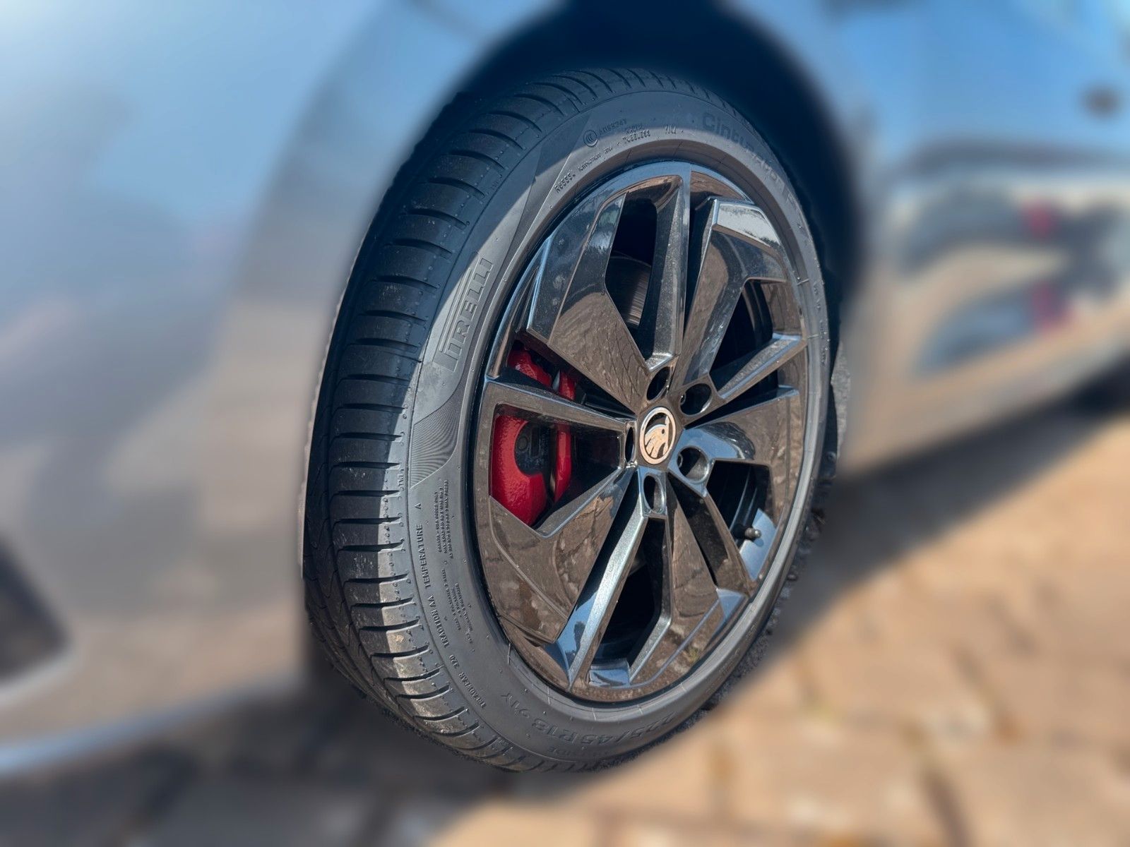 Fahrzeugabbildung SKODA Octavia Combi RS 2.0 TSI