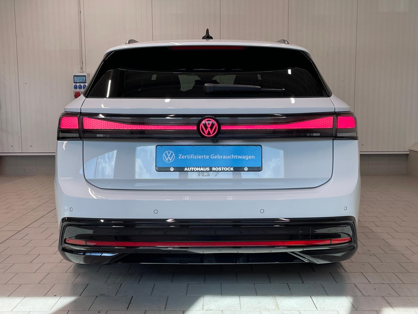 Volkswagen ID.7 Tourer Pro 77kWh AHK IQ.LIGHT WÄRMEPUMPE
