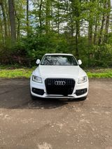 Audi Q5 2.0 TDI 140kW S Tronic Quattro - S Line Paket - Autos in Frankfurt (Main): 5.2