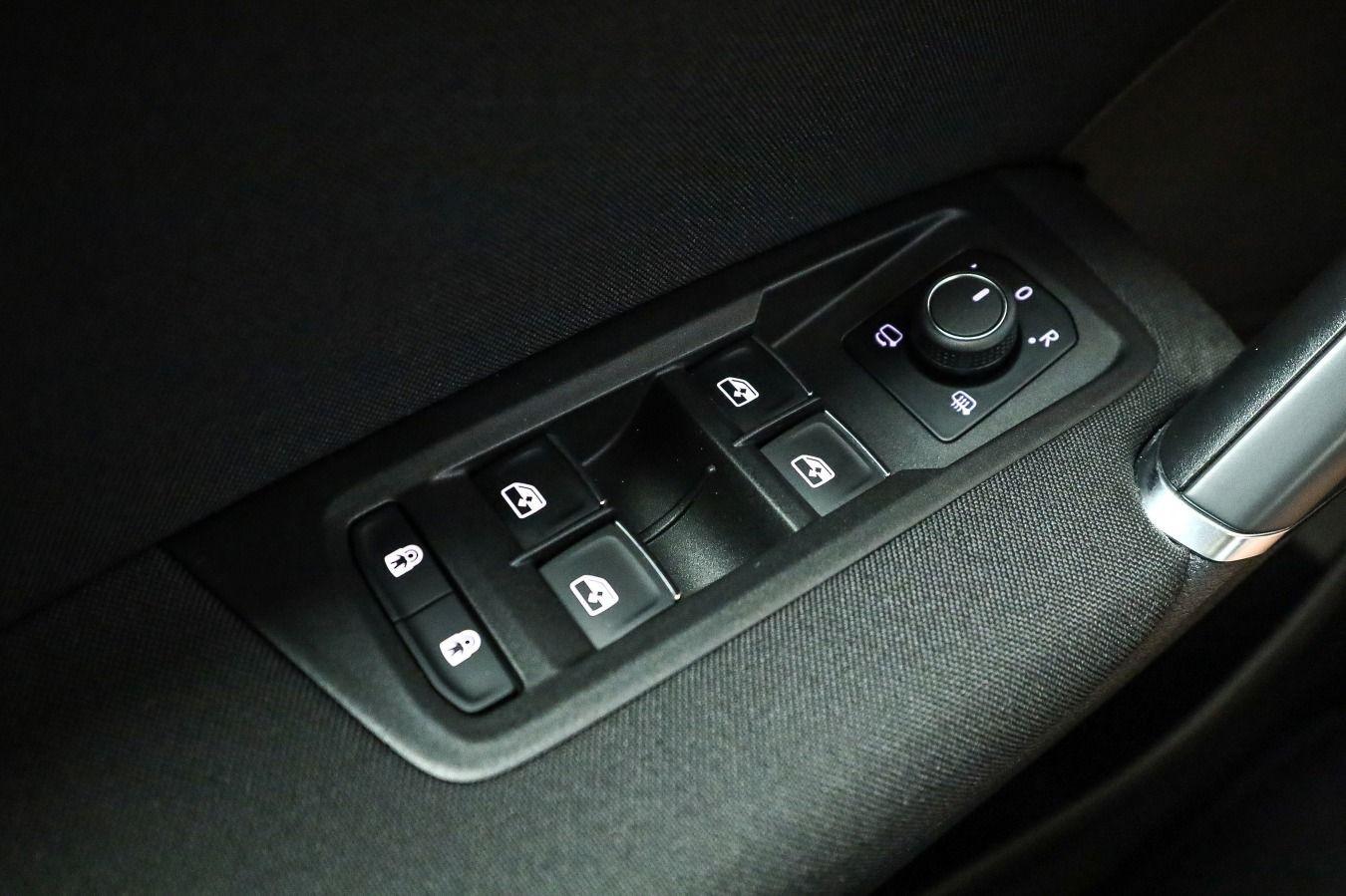 Volkswagen Touran 1.5 TSI DSG R-LINE*7-SITZER*LED*STHZG*AHK, миниатюра 19