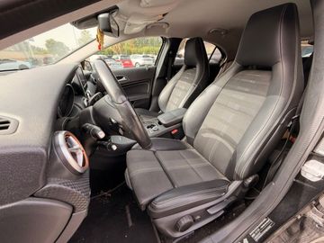 Mercedes A 180 - 12