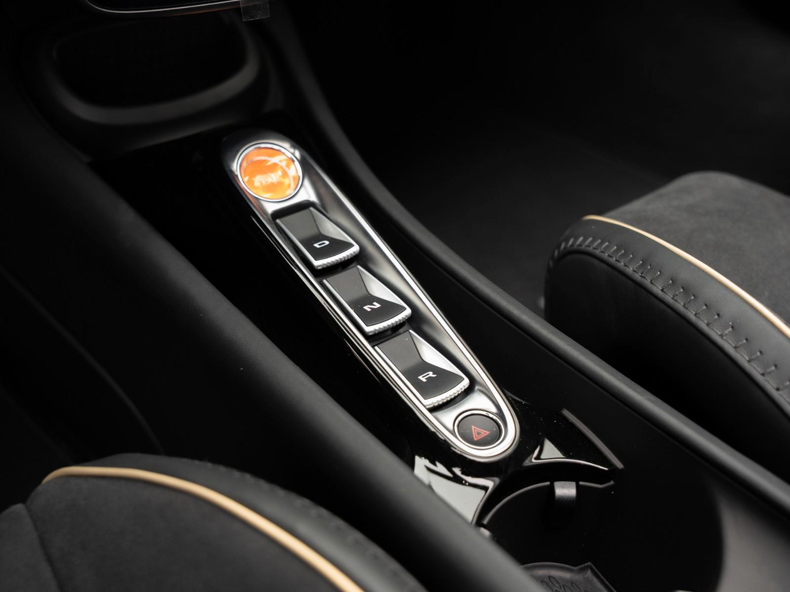 McLaren Artura Spider | MSO Velocity Colour Transform