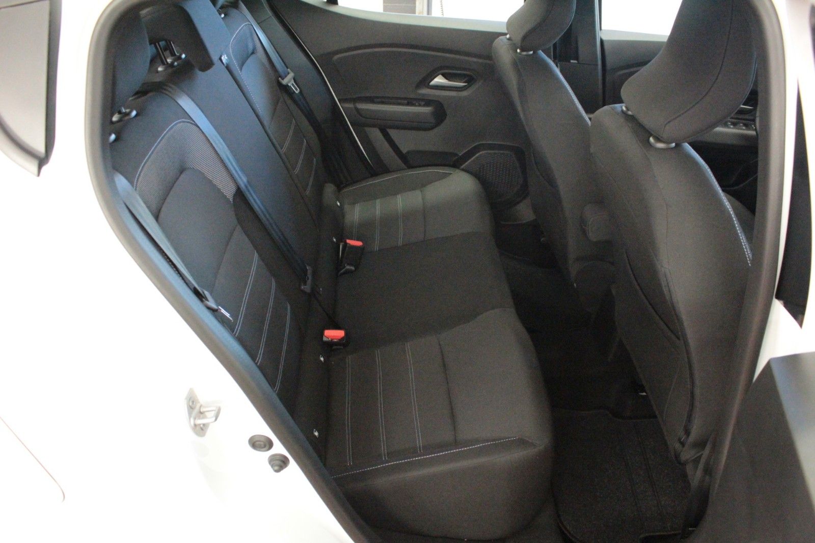 Fahrzeugabbildung Dacia Sandero TCe 90 auto Expression*15204*