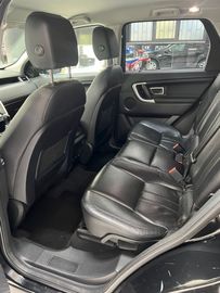 Land-Rover Discovery Sport - 6
